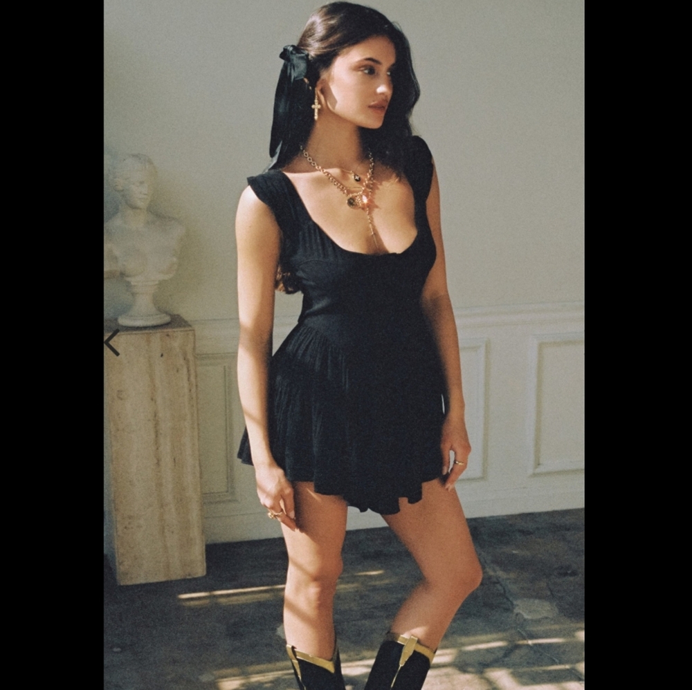 🖤 VANESSA MOONEY ELIZABETH ROMPER BLACK DRESS SIZE MEDIUM🖤